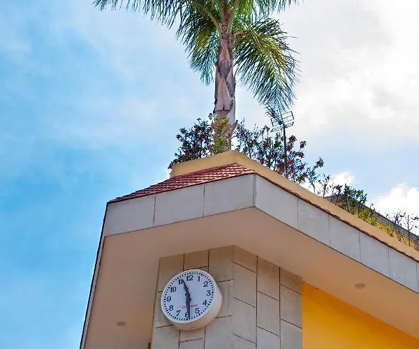 Hotel La Casa Del Reloj